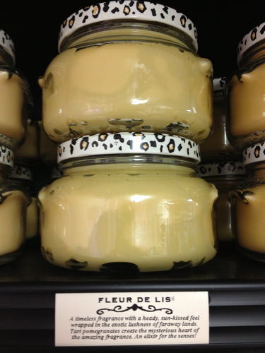 Tyler Candles Fleur De Lis 22oz