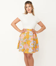 Load image into Gallery viewer, Smak Parlour Daisy Sweet Talk Retro Floral Skirt Avocado Green