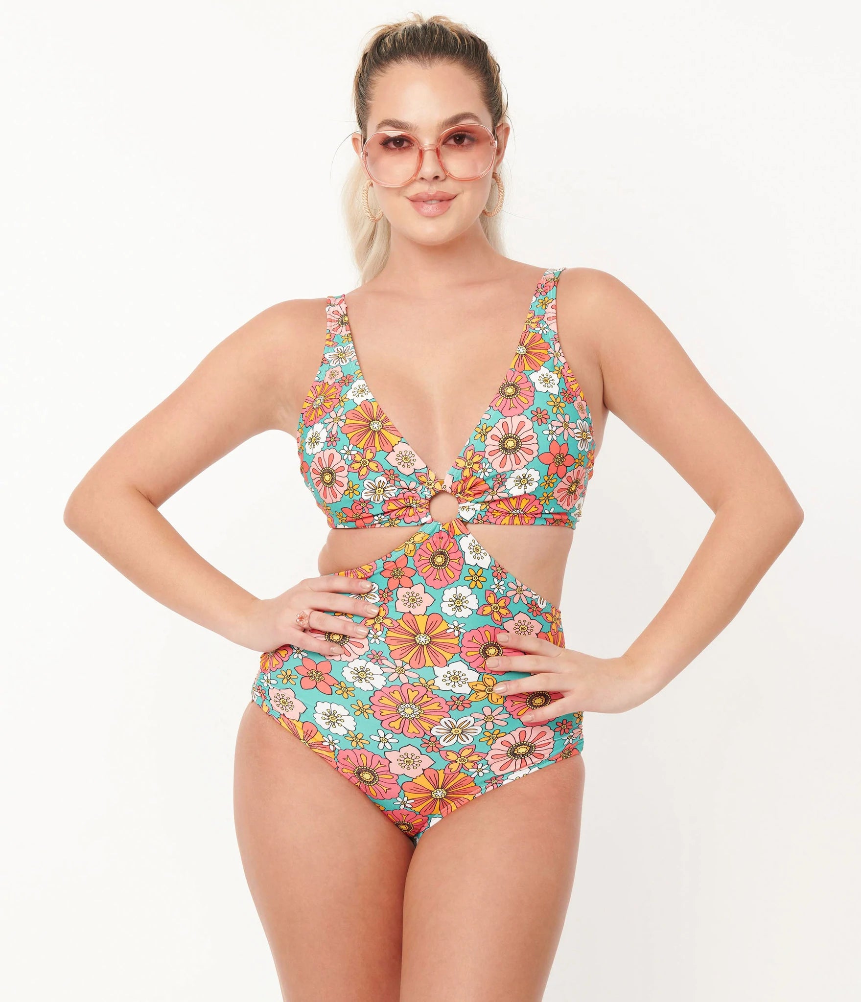 ゼニス新作モデル Vintage Unique 70's Turquoise Piece One Swim Floral Retro 水着・ラッシュガード